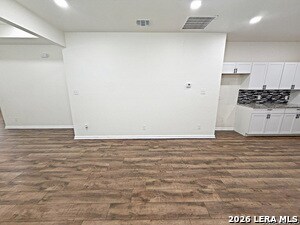 Building Photo - 338 SW 42nd St