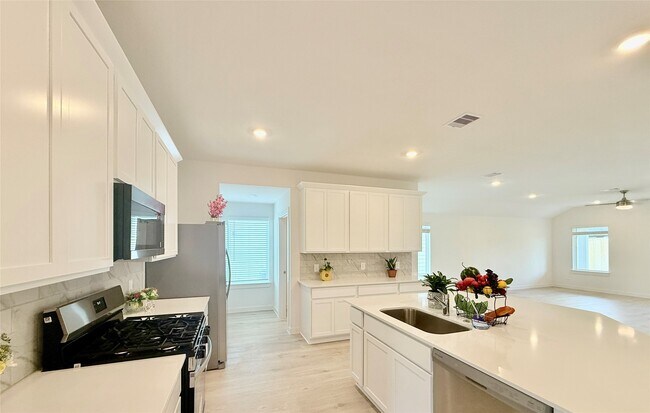 Primary Photo - 30714 Wicklow Gdns Dr