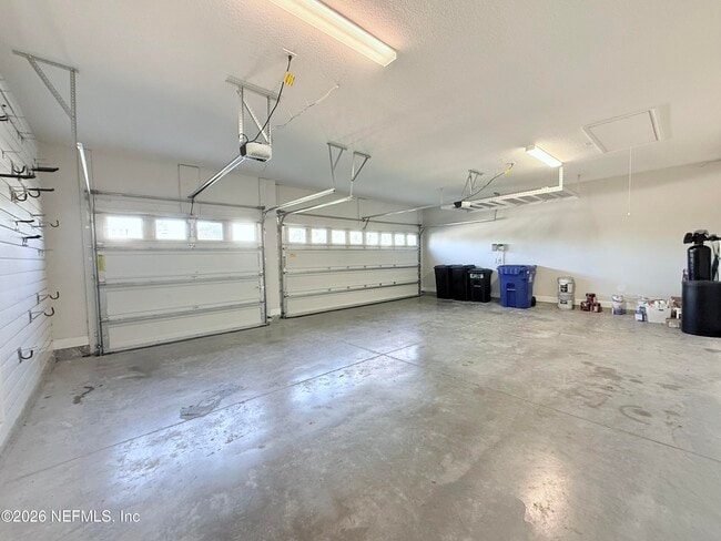 Building Photo - 24 Woodsong Ln