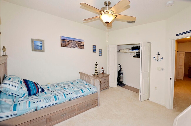 Building Photo - 2553 Langrove Ln SW