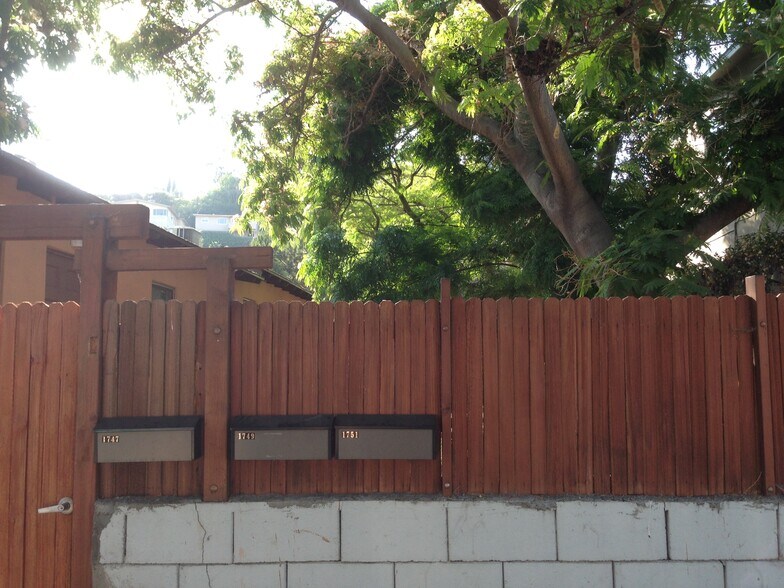 Building Photo - 1745 Silver Lake Blvd