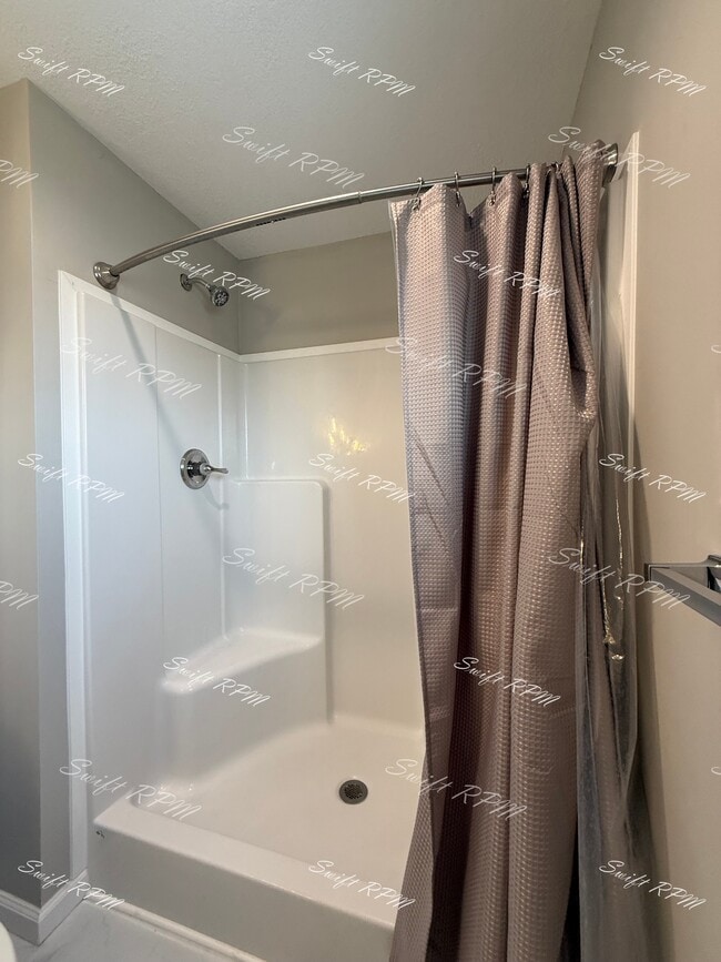 Building Photo - 707 N 2nd St