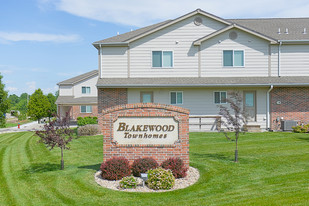 Building Photo - Blakewood Townhomes