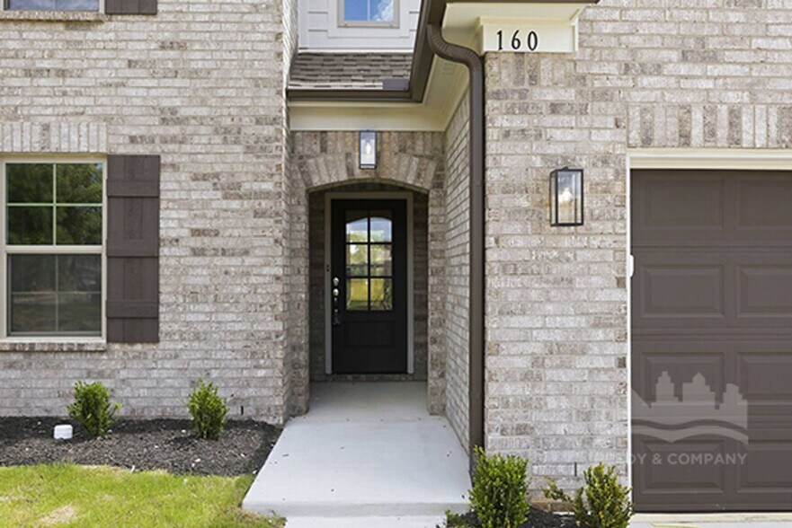 Building Photo - 160 Mebane Rd