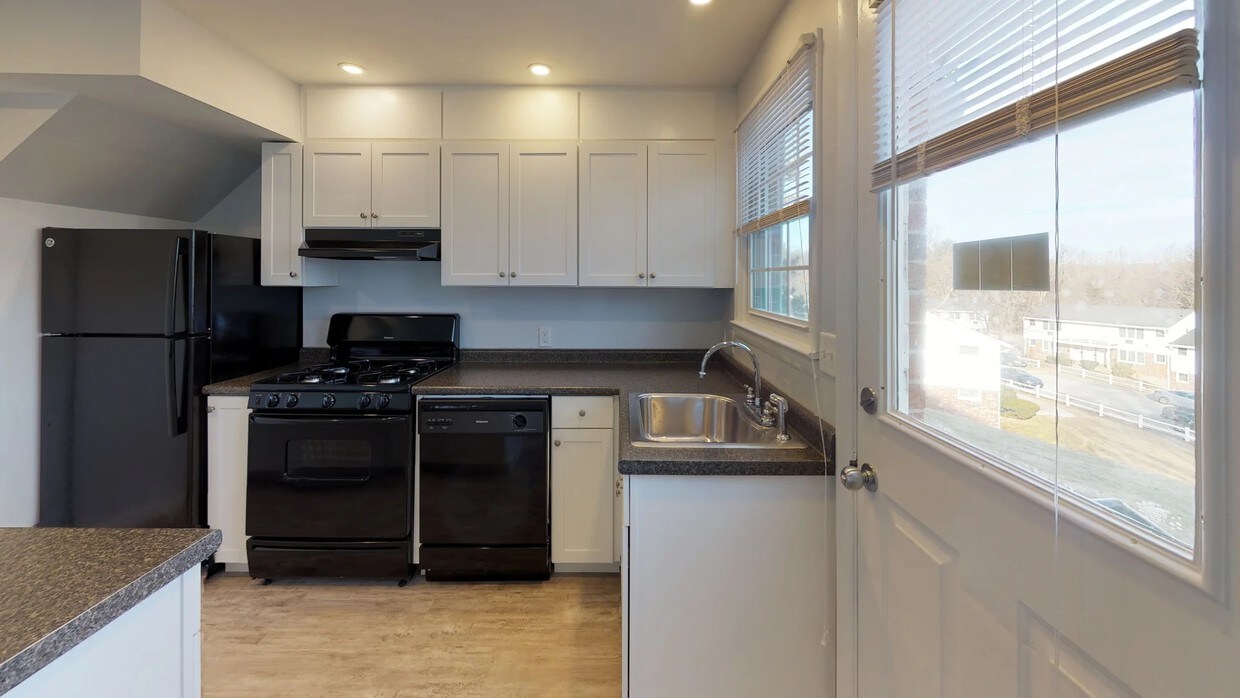 meadowbrook village fitchburg ma apartment finder