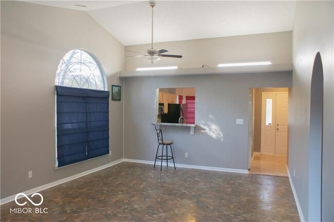 Building Photo - 12403 E 75th St