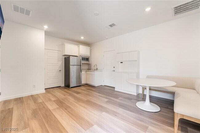 Building Photo - 4136 Paragon Crst Ct