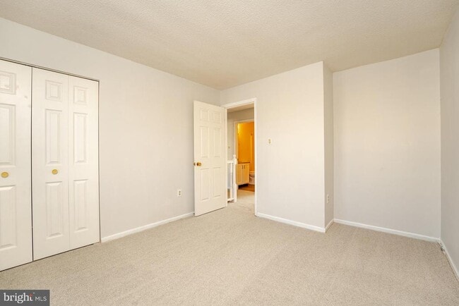 Building Photo - 19 Clipper Ct