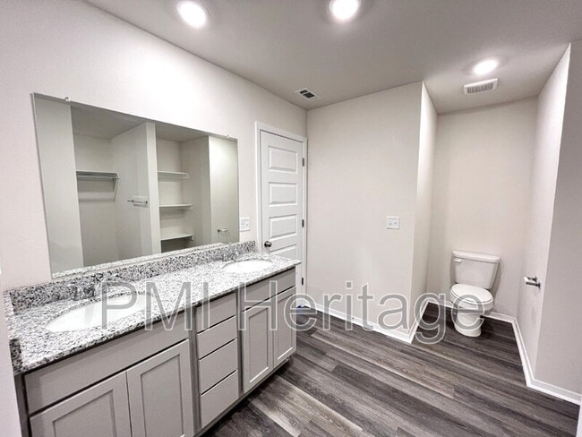 Building Photo - 2721 Elliott St