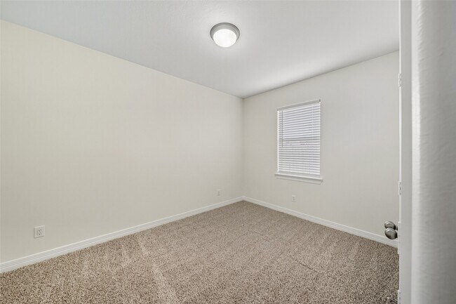 Building Photo - 8239 Nagy Hill St