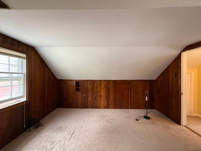 Building Photo - 1655 Edward Ter