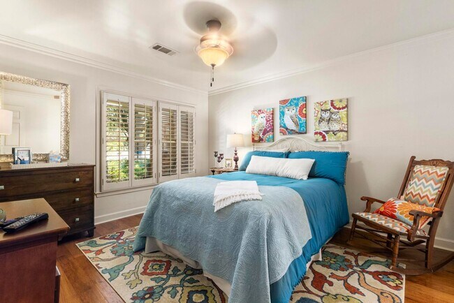 Building Photo - 2 Bedroom 2 Bath duplex in Auburn Now Available!