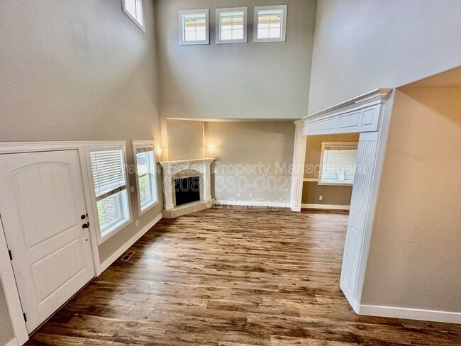 Building Photo - 2225 S Dorothy Ave