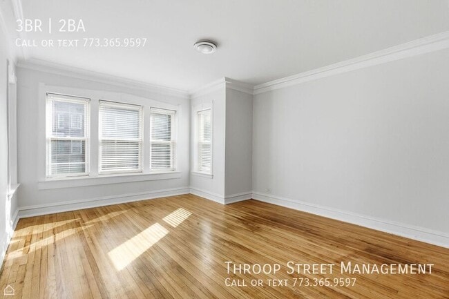 Building Photo - 6134 S Vernon Ave