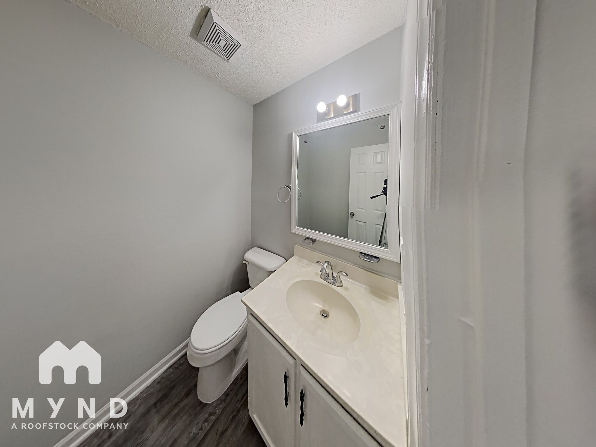 Building Photo - 915 Horton Rd