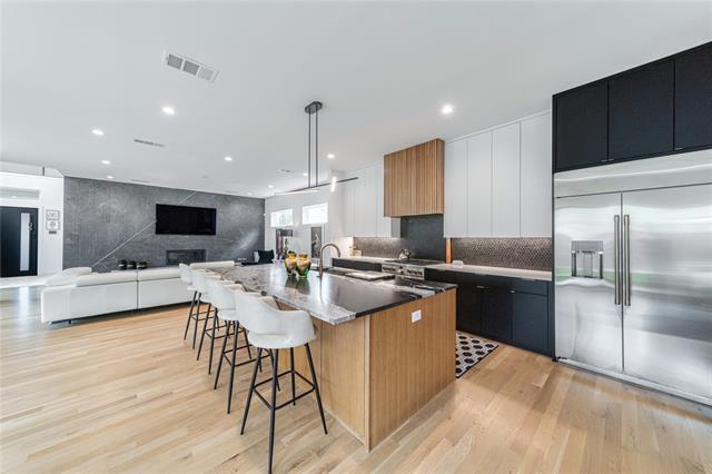 Building Photo - 9753 Mixon Dr