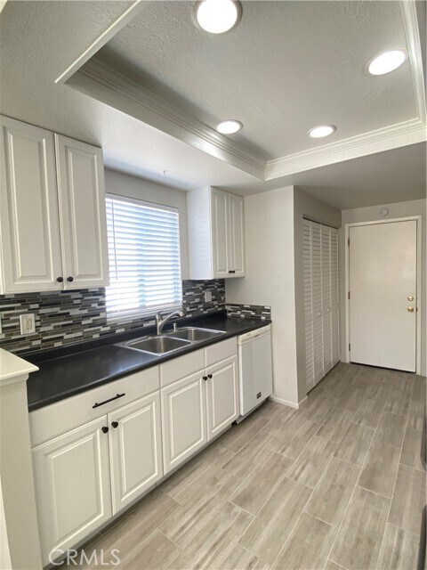 Building Photo - 14663 Rio Grande Dr