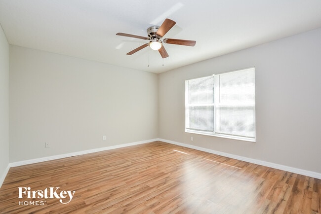 Building Photo - 315 Willowbay Ridge St