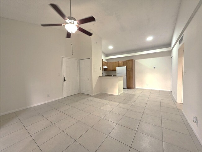 Building Photo - 651 Lyons Rd