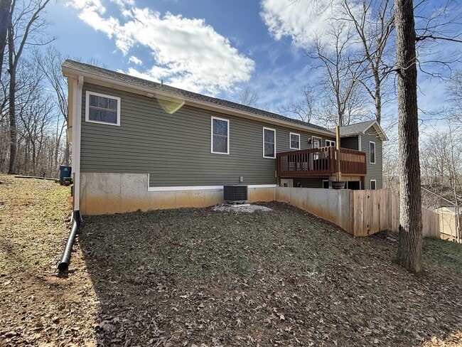 Building Photo - 56 Ken Helmly Ct