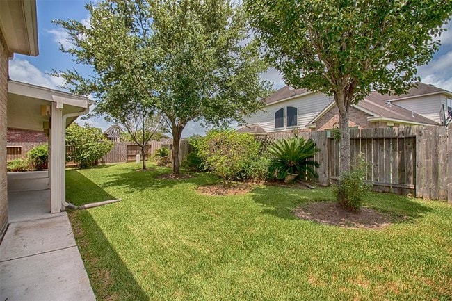Building Photo - 2218 Longspur Ln