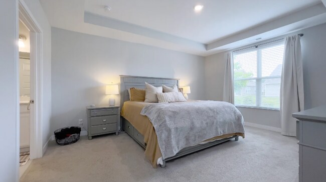 Building Photo - Welcome to this stunning 2-bedroom 2-bathroom home located in the desirable Westfield, IN