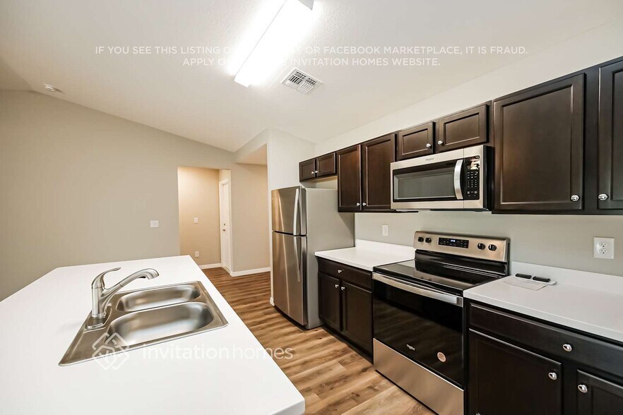 Building Photo - 12076 Appleberg Cir