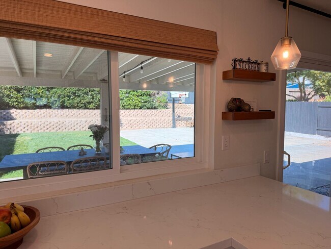 Building Photo - Nicely updated -one story home in Camarilo's desirable Mission Oaks Neighborhood