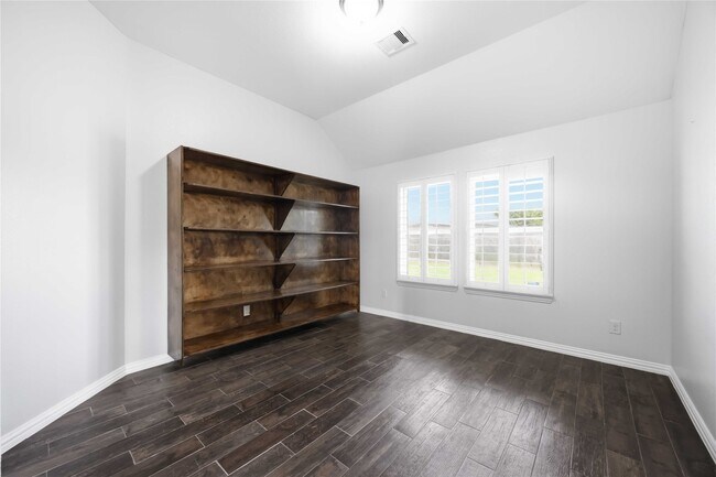 Building Photo - 601 Dunlavy Ln