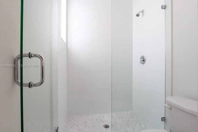 Building Photo - 15631 SW 11th Terrace