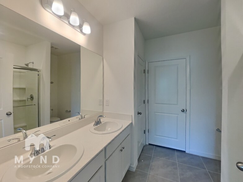 Building Photo - 6985 Shelby Lynn Way