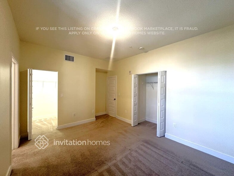 Building Photo - 10437 NW 82nd St