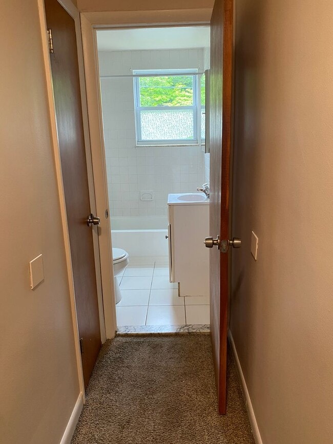 Building Photo - 3401 Berkley Ave