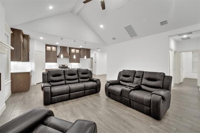 Building Photo - 117 Community Dr