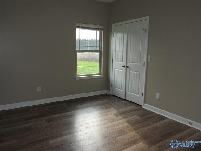 Building Photo - 104 Blue Heron Way