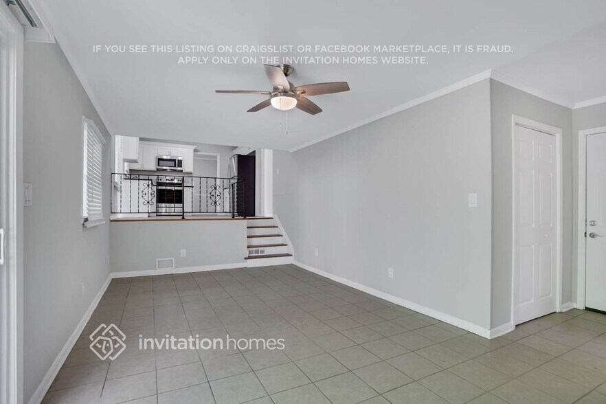 Building Photo - 2737 Knollview Dr