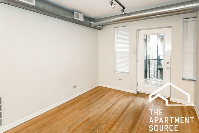 Building Photo - 2520 W Leland Ave