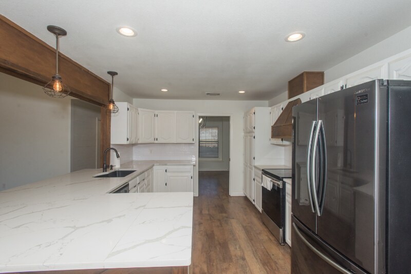 Building Photo - 430 CR 683