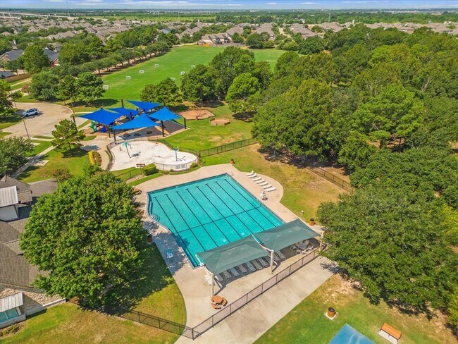 Building Photo - 21735 W Mulberry Field Cir