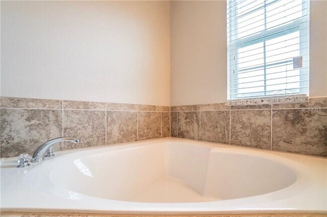 Building Photo - 3595 Sanctuary Dr