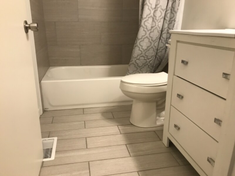 Building Photo - 7551 Leemont Dr