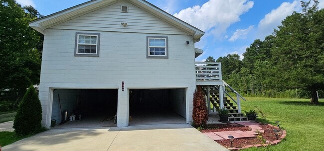 Building Photo - Charming Long Term Rental - Georgetown, SC