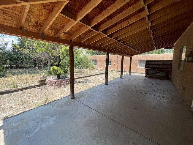 Building Photo - 95 County Rd 84 E