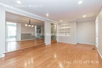 Building Photo - 10110 Walnut Wood Ct