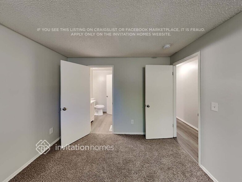 Building Photo - 6012 99th Pl NE