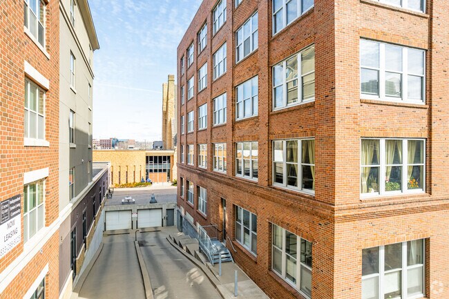 Parking - Ninth Street Lofts