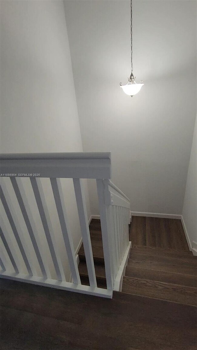 Building Photo - 4219 SW 164th Ct