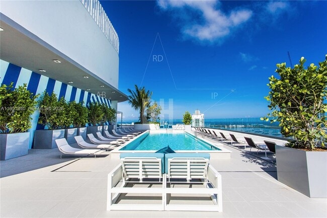 Building Photo - 45 SW 9th St