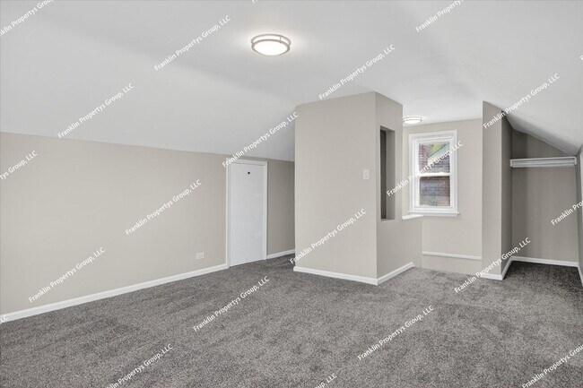 Building Photo - Fully Renovated 3-Bedroom Brick Bungalow in Detroit, 48235