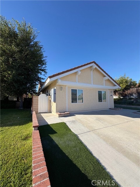 Building Photo - 7476 Brookside Rd